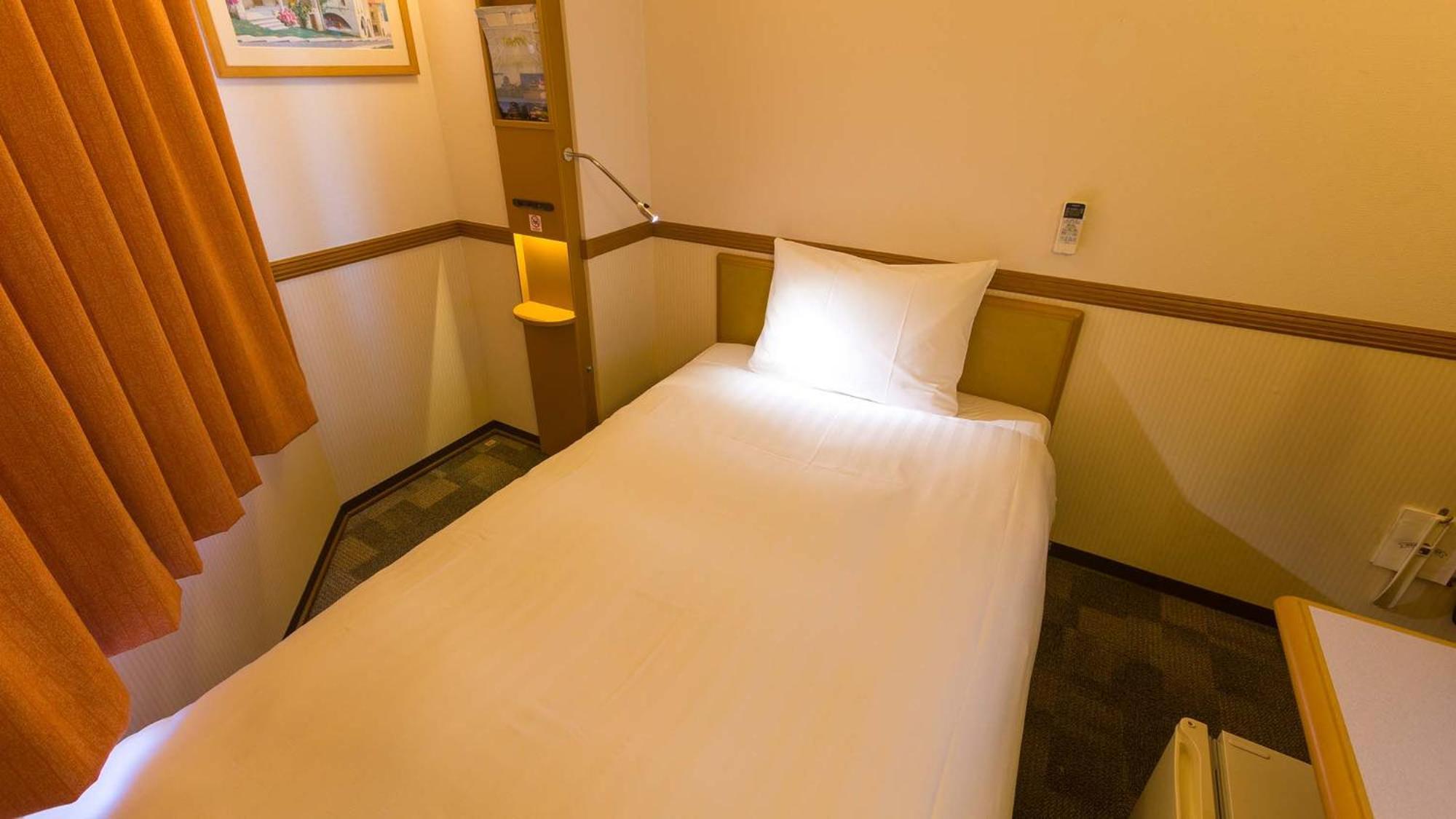 Toyoko Inn Okayama Eki Nishi Guchi Hiroba Chambre photo